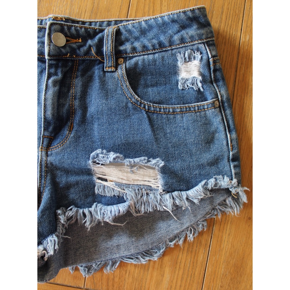 P.S. Erin Wasson Boho Embroidered Shortie Vintage Jean Shorts 28 6 - Picture 4 of 8